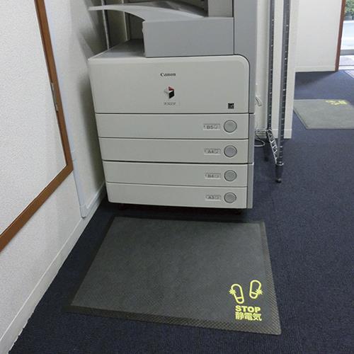 630863_03.jpg