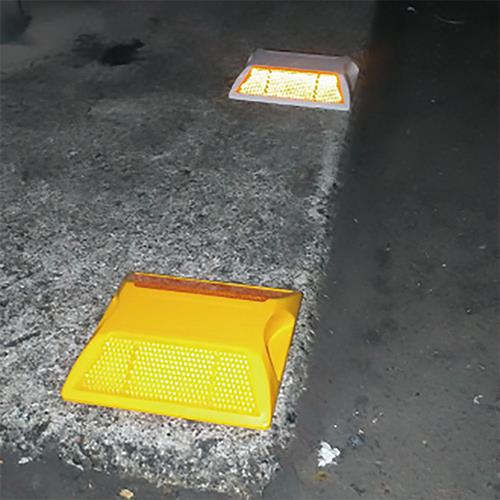 739829_02.jpg