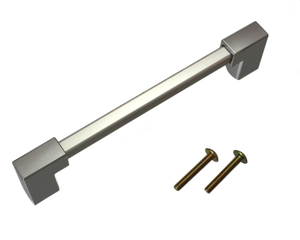 825808_01.jpg