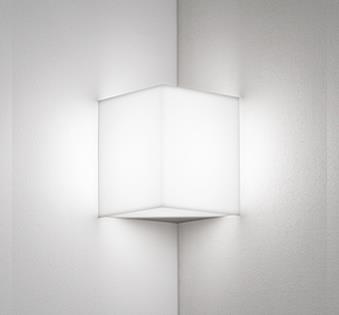 844703_02.jpg