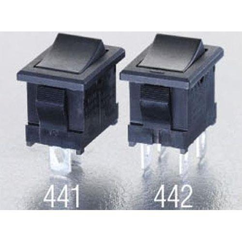 125V/10A PɒPbJ[XCb`