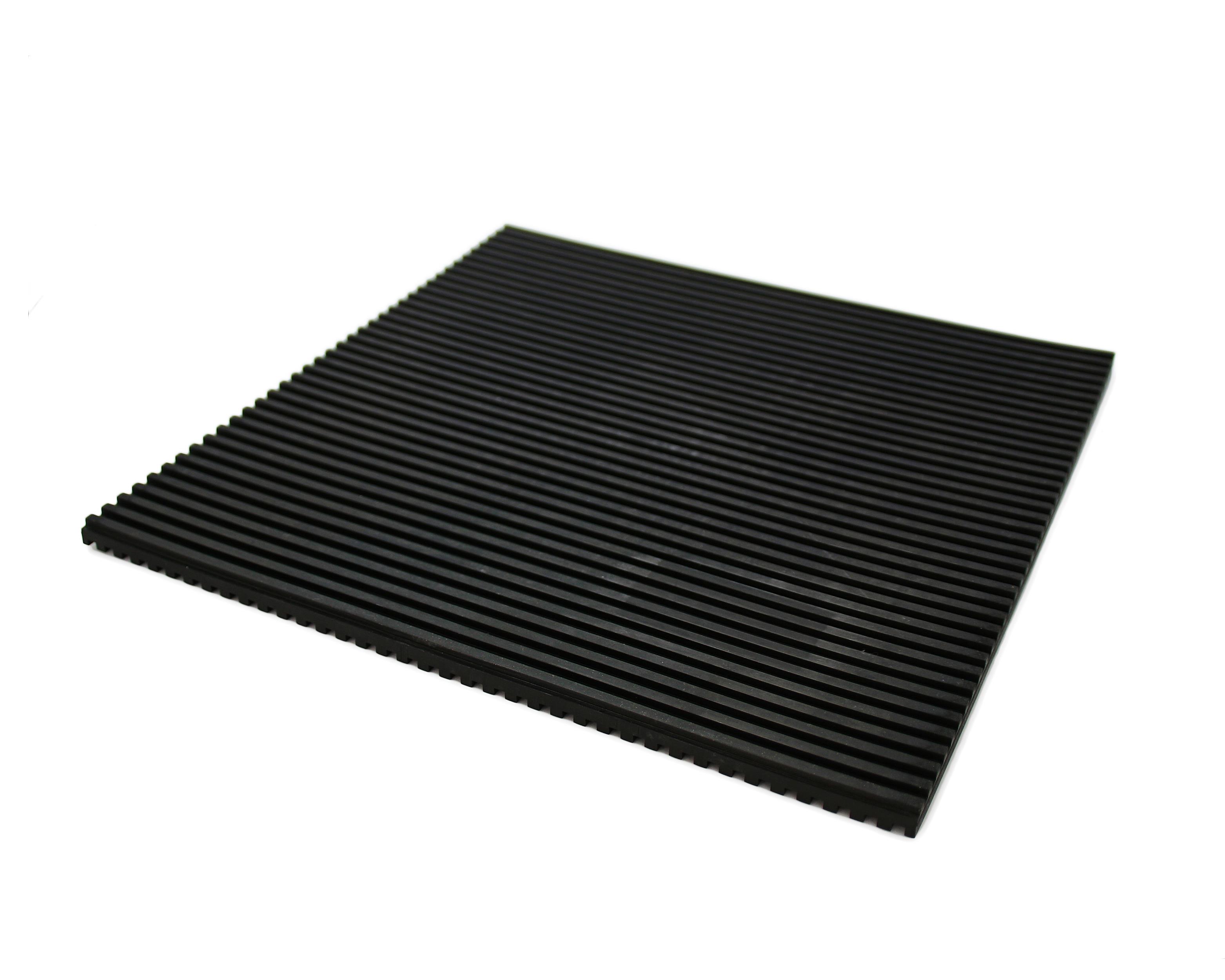 964000_01.jpg