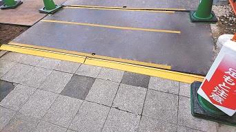 975446_02.jpg